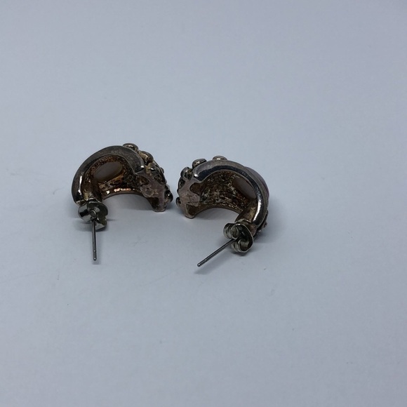 𝅺Antique silver tone small half hoop cat’s eye earrings cabachon vintage. - Picture 3 of 7